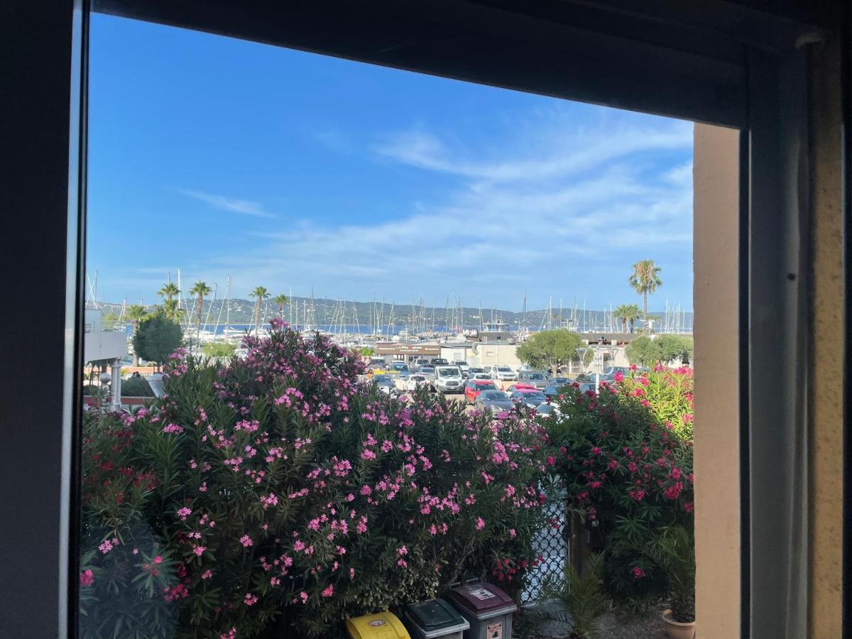 Spacious Marina & See View Appartment Cavalaire-sur-Mer Exterior photo